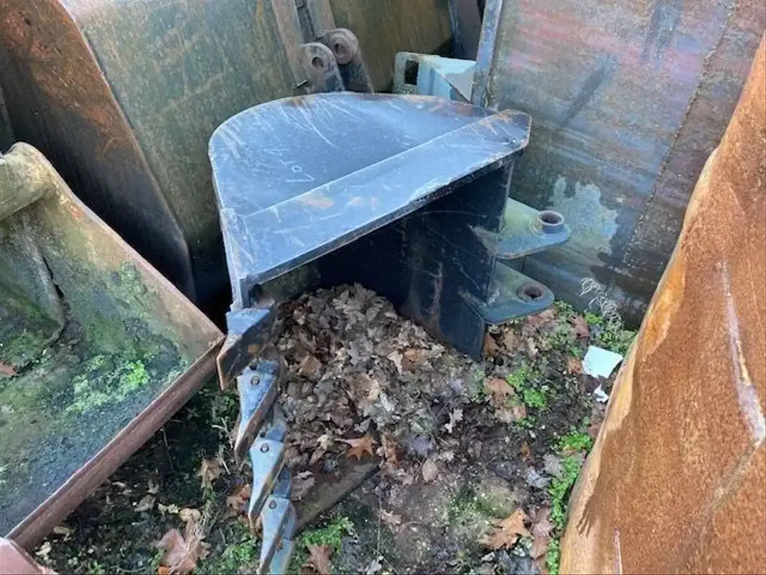 JCB Digging bucket with teeth For 3CX Graafbak TrucksNL
